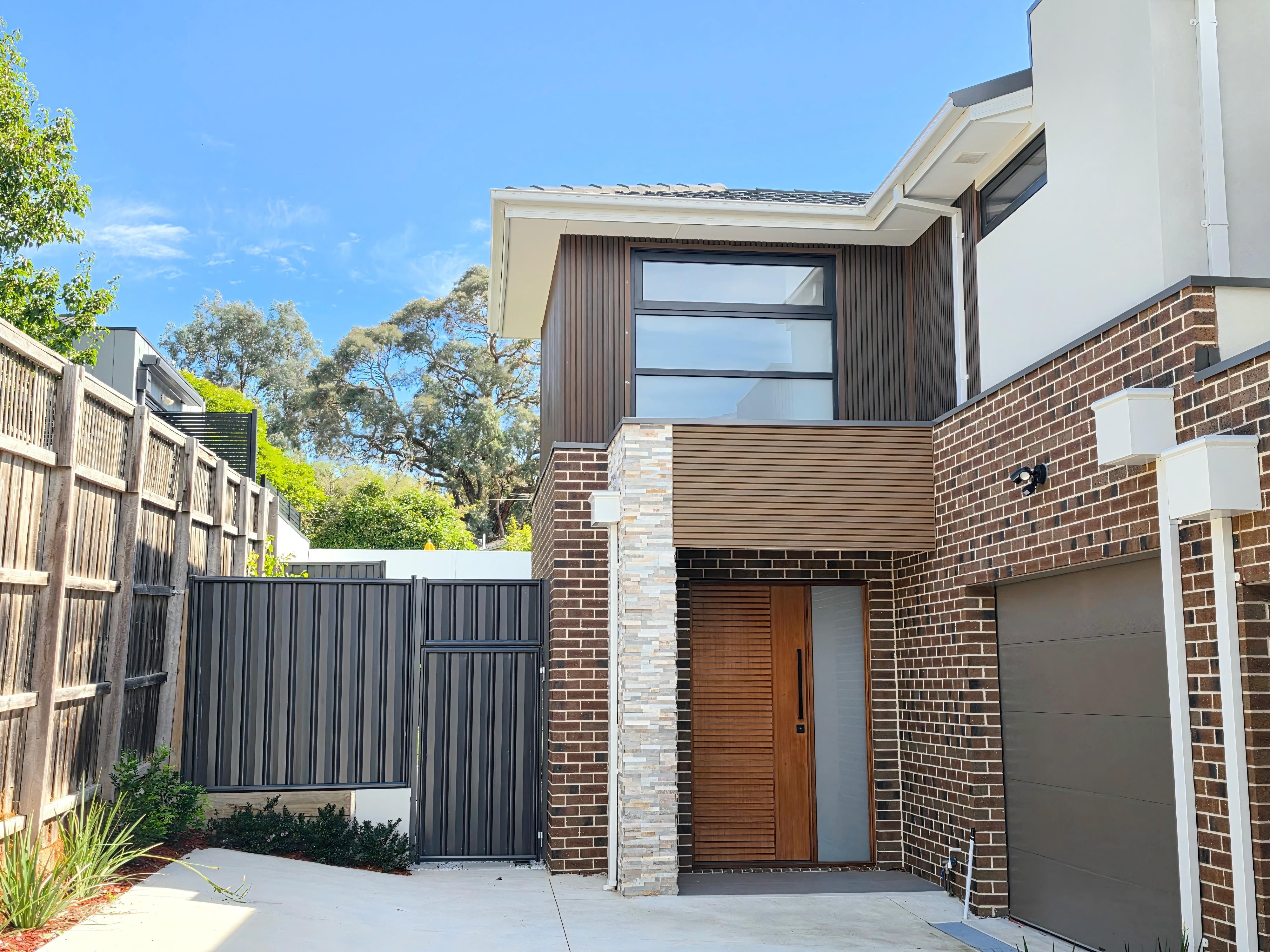 (East) Doncaster VIC 3108 - 11 Thiele Street