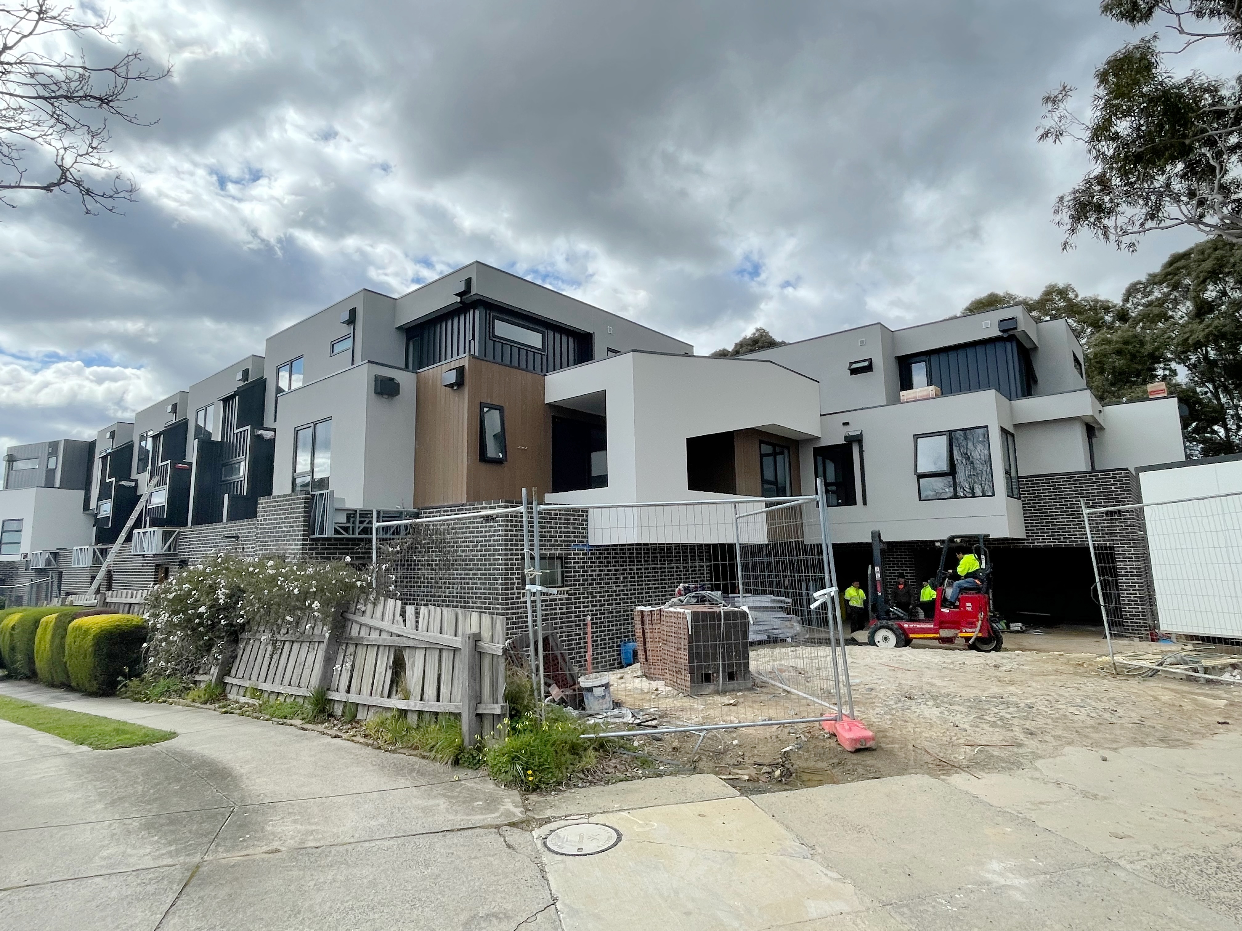 (East) Burwood East VIC 3151 - 11-13 Travers Crescent