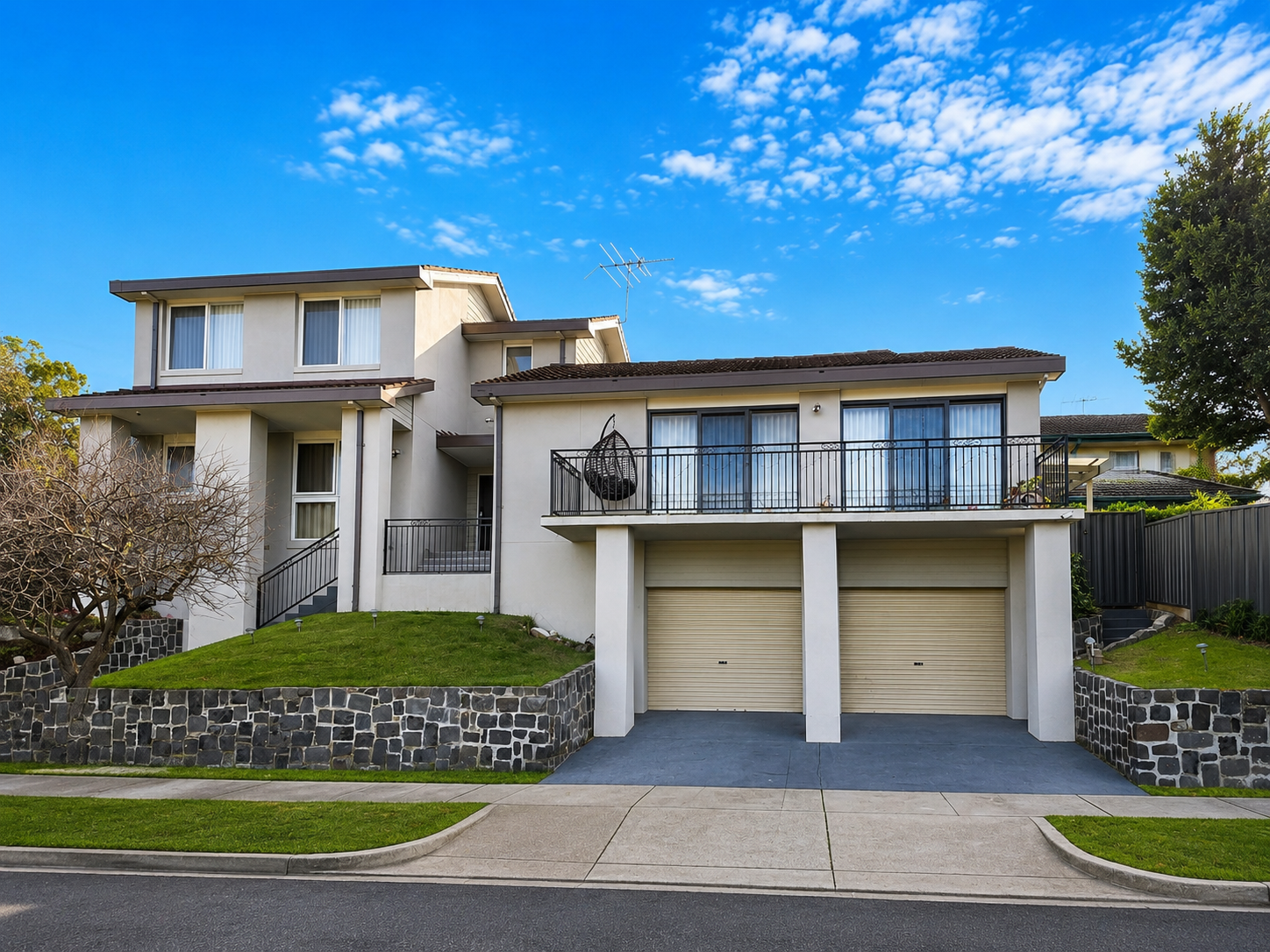 (East) Doncaster VIC 3108 - 24 Soderlund Drive